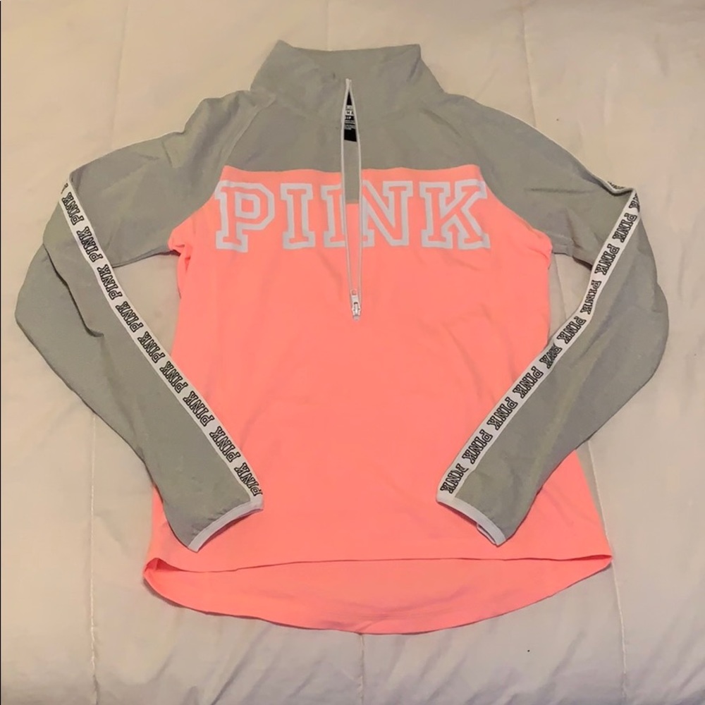 NWOT VS PINK ACTIVEWEAR PULLOVER